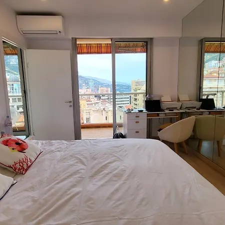 Apartament Penthouse Majestic, Mc, Bnbrickeys *